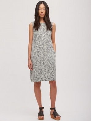 女裝品牌推薦與針紡織品銷售策略